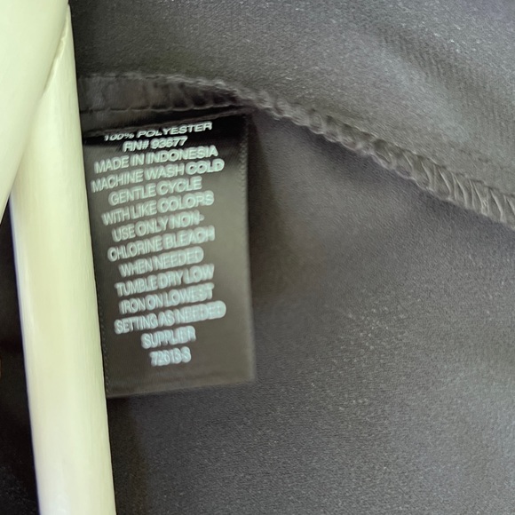 NWT Stunning Worthington Black Ladies Blouse Casual Formal Top - Picture 3 of 11